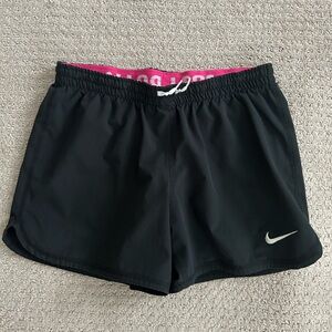 Nike Black Athletic Shorts Lightweight Design